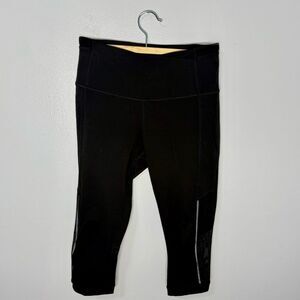 lululemon athletica Black Cross Waist Crop Leggings 21” | 4